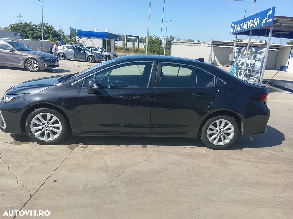 Toyota Corolla 1.8 HSD Business - 2