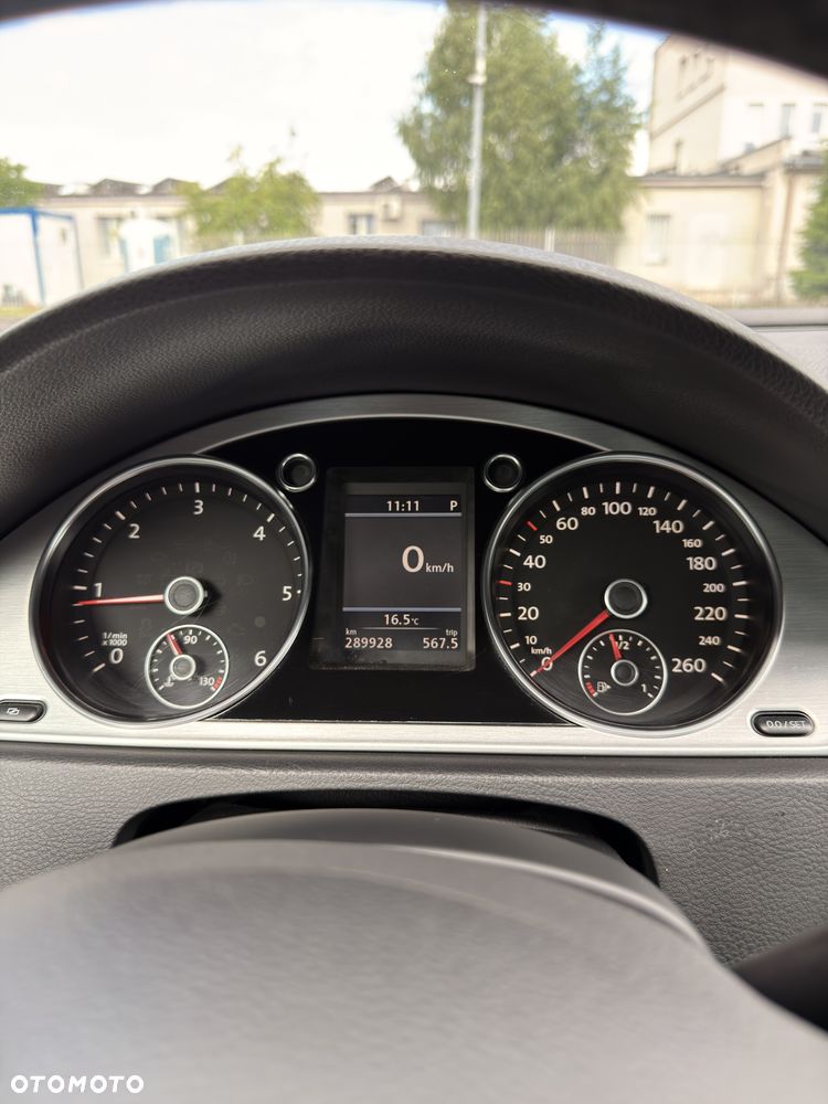 Volkswagen Passat 2.0 TDI DPF Highline DSG - 23