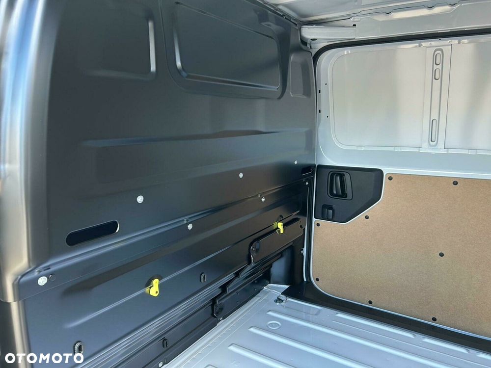 Opel Vivaro Furgon Extra Long 2.0d 144 KM MT6 - 11