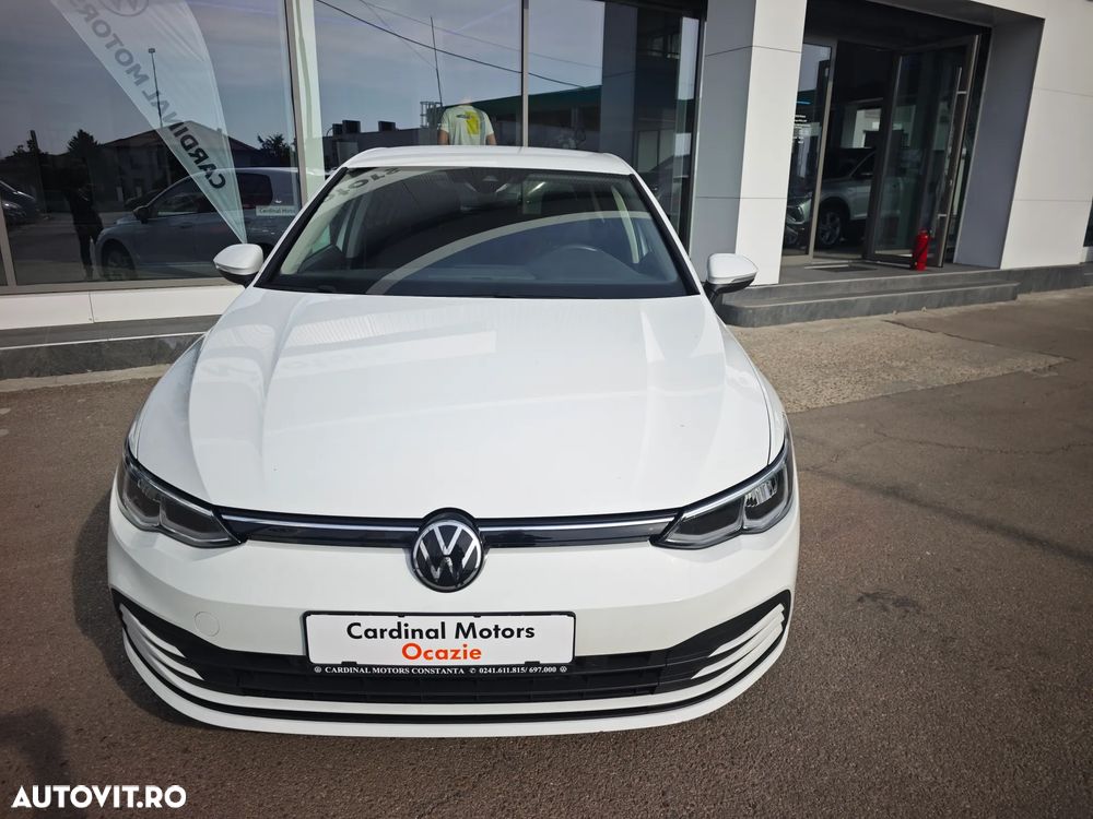 Volkswagen Golf 1.0 eTSI DSG MHEV Life - 4
