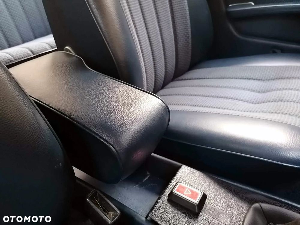 Mercedes-Benz W123 - 6