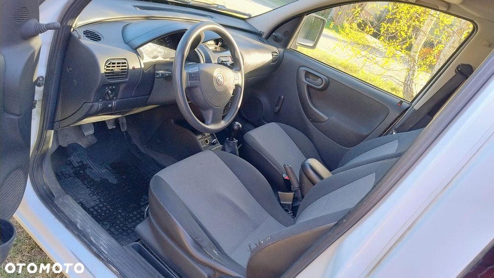 Opel Combo Tour Essentia - 15
