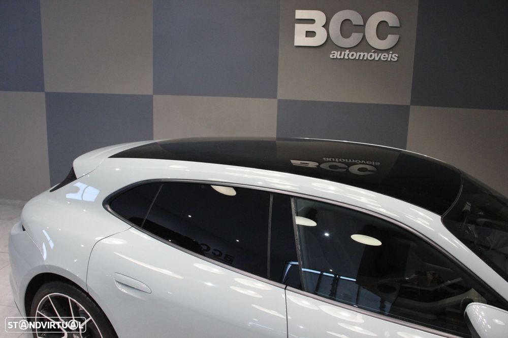 Porsche Taycan Sport Turismo - 7