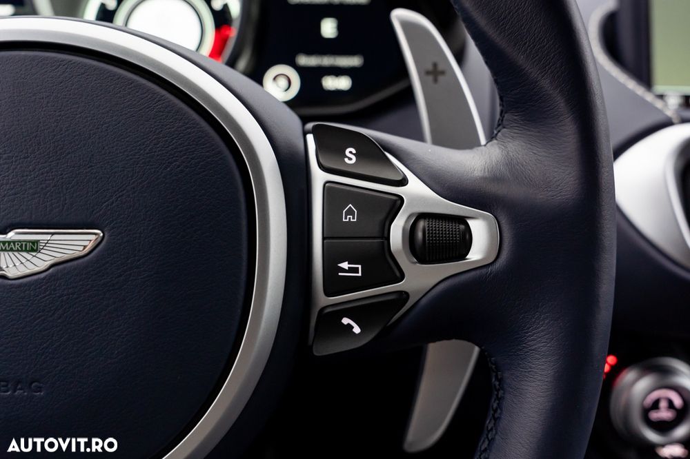 Aston Martin V8 Vantage Standard - 32