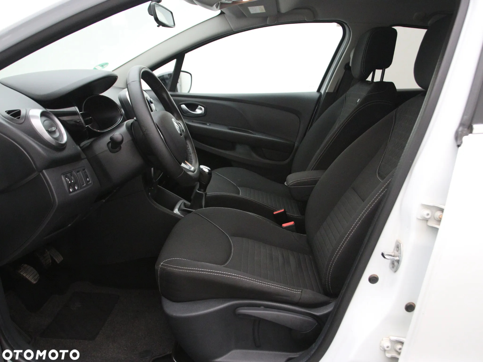 Renault Clio (Energy) dCi 90 Start & Stop LIMITED - 4