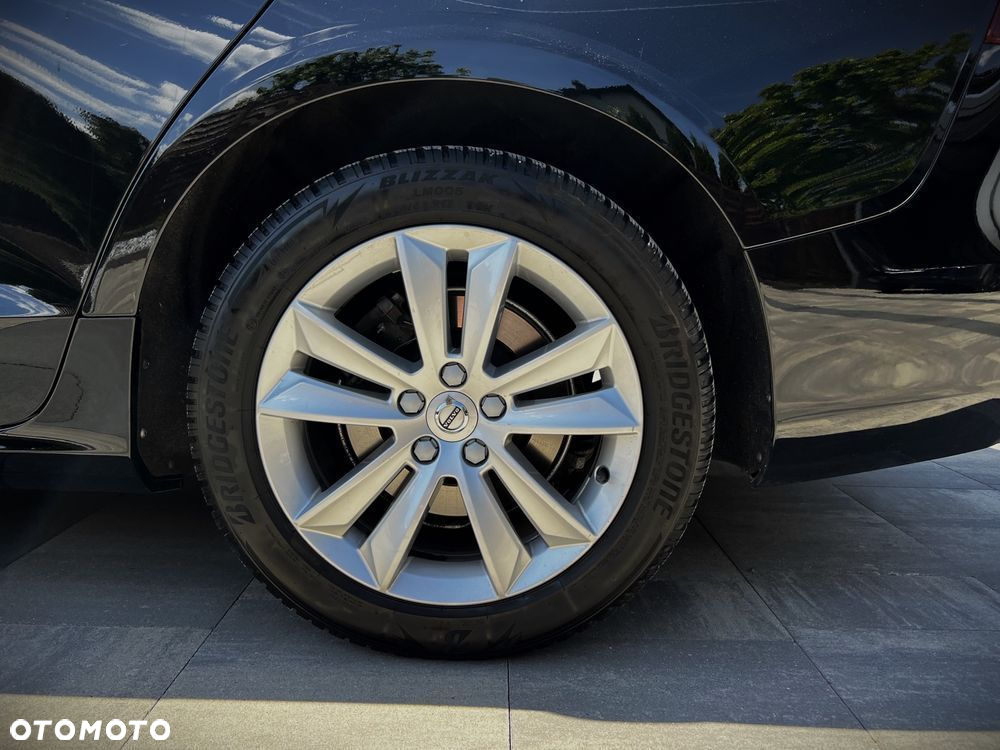 Volvo V60 T4 Momentum Pro - 17