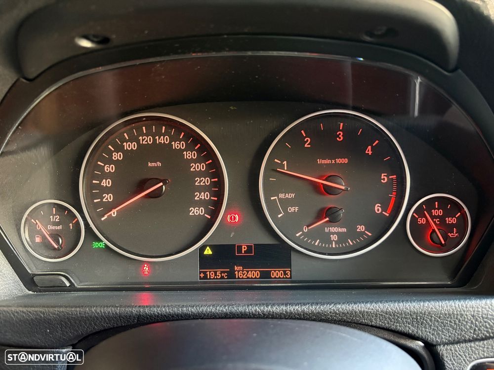 BMW 318 d Aut. Sport Line - 40