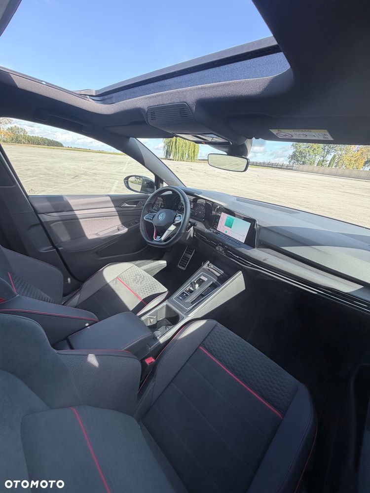 Volkswagen Golf - 29