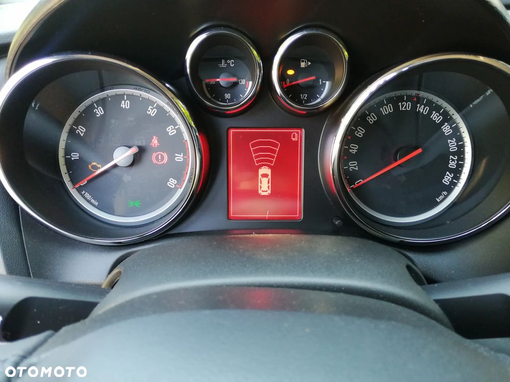 Opel Astra 1.4 Turbo - 14