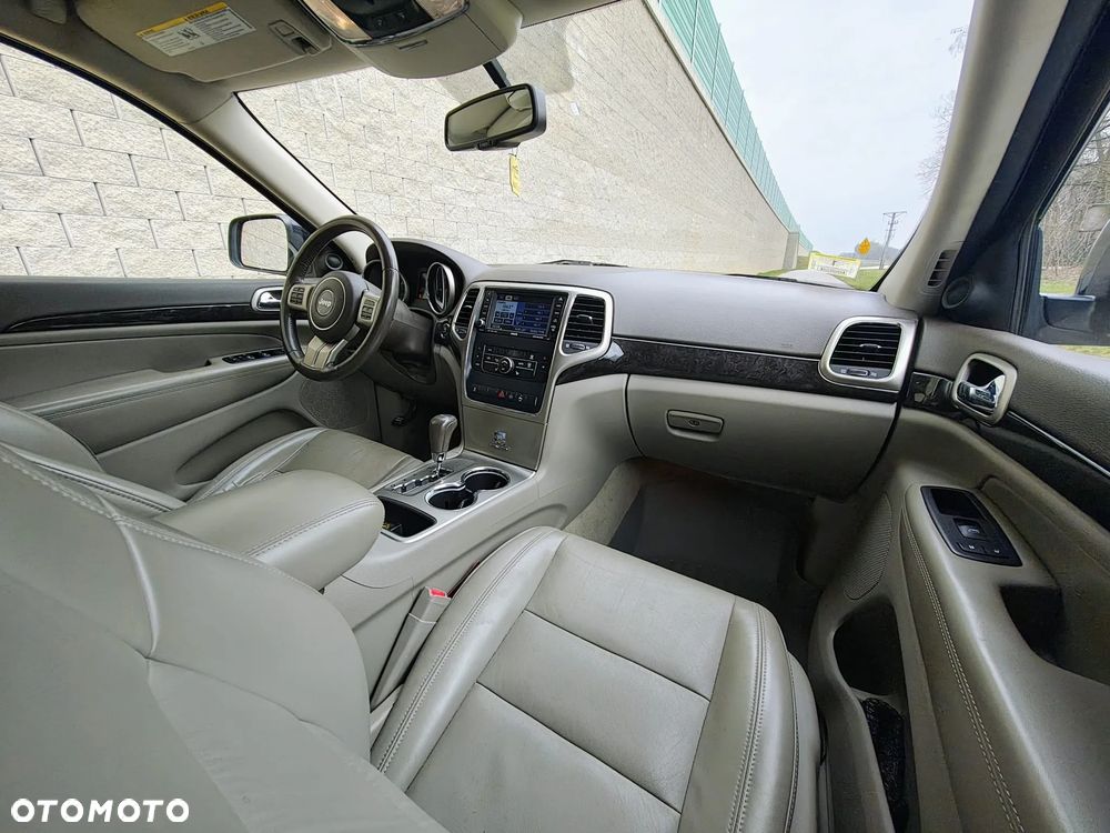 Jeep Grand Cherokee - 20