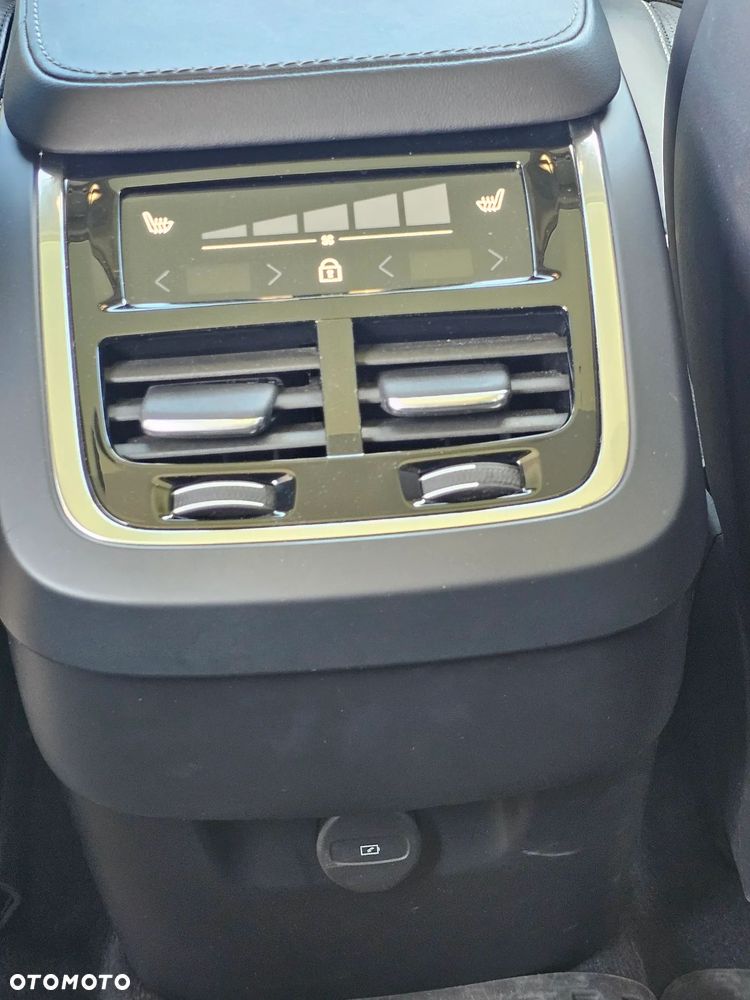 Volvo XC 90 B5 D AWD Ultimate Bright 7os - 17