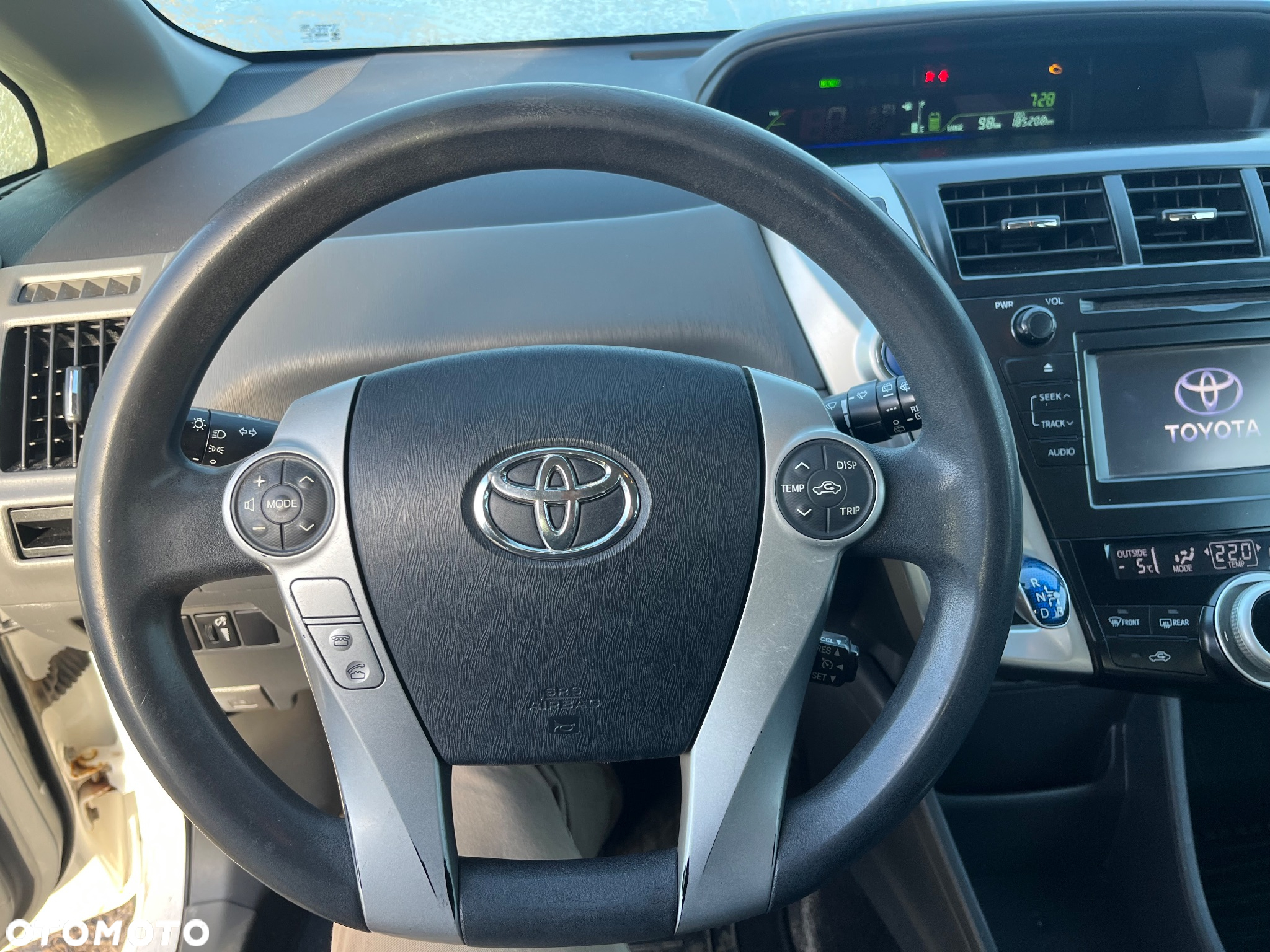 Toyota Prius+ (Hybrid) Comfort - 11