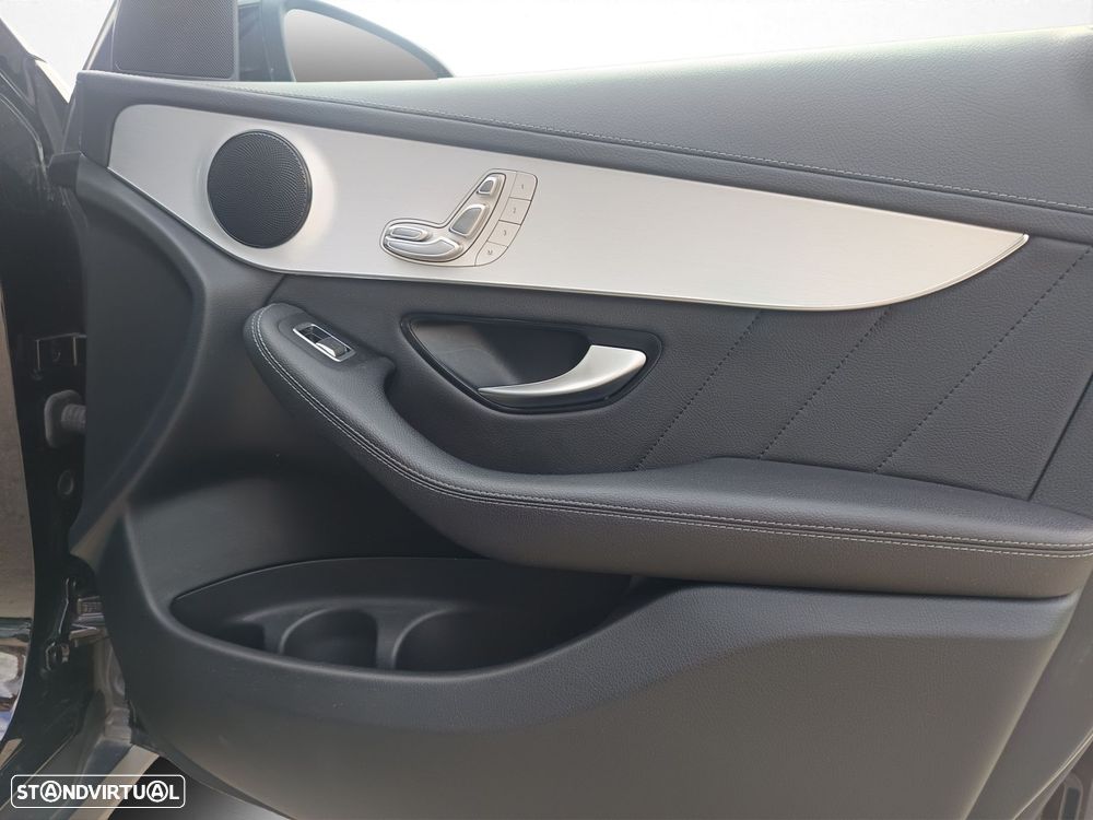 Mercedes-Benz GLC 300 de Coupé 4Matic - 24