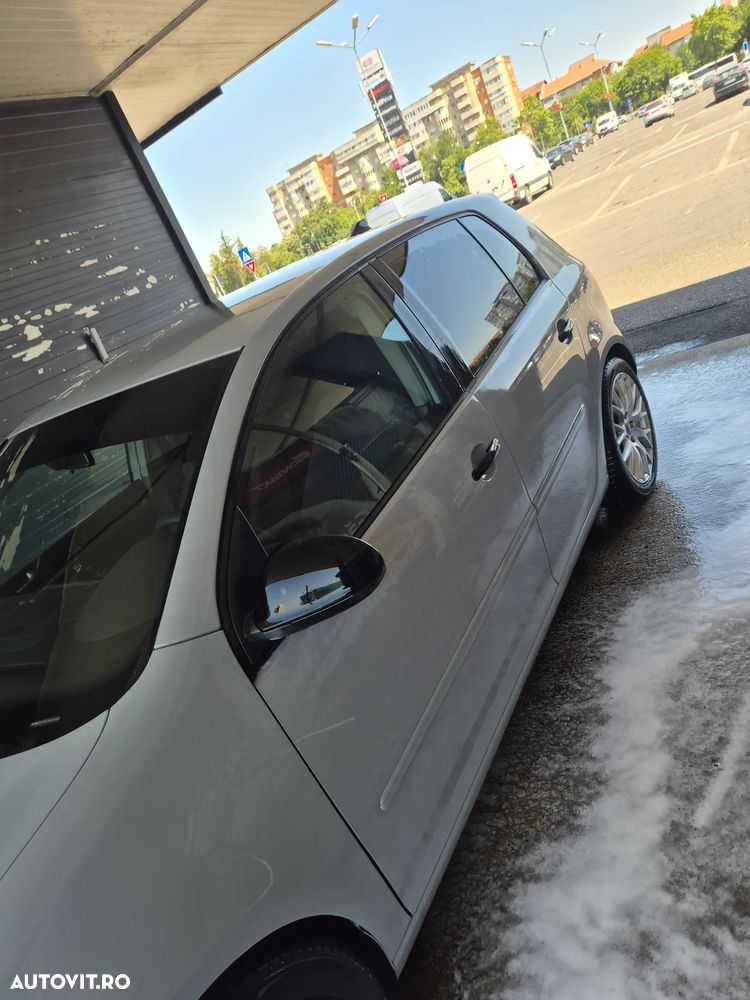 Volkswagen Golf 1.9 TDI Individual - 2