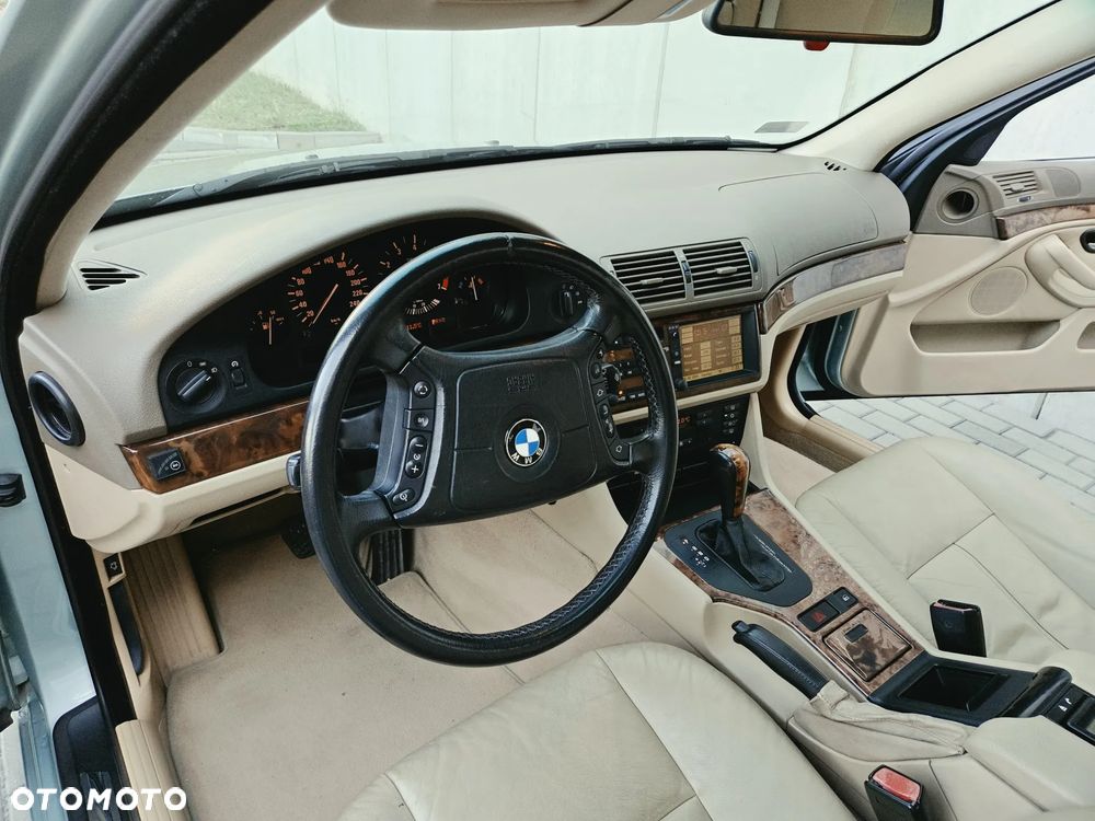 BMW Seria 5 - 15
