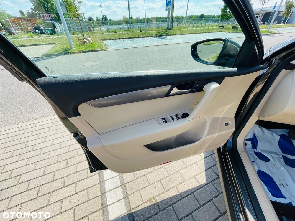 Volkswagen Passat 2.0 Blue TDI DSG SCR Highline - 16