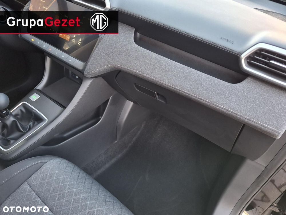 MG ZS - 13