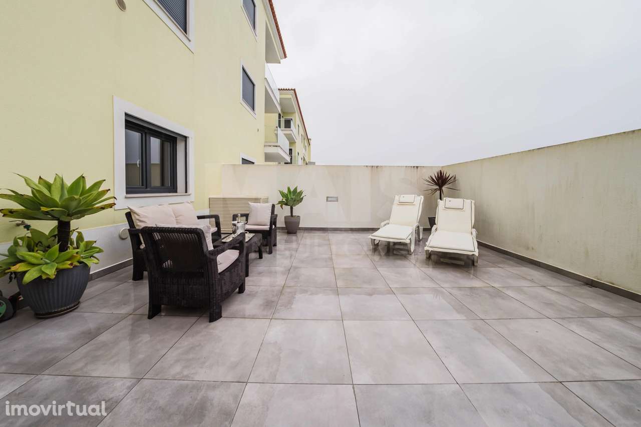 Apartamento recente com piscina e excelente exposição solar junto à... - Grande imagem: 3/36