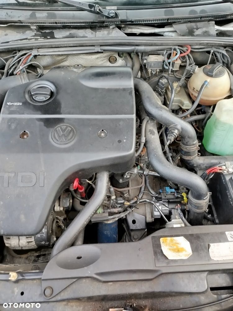 Volkswagen Passat 1.9 TDI GL - 11