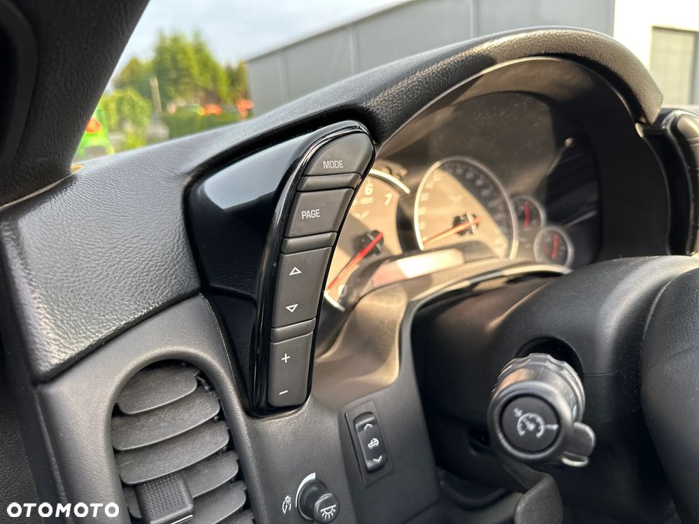 Chevrolet Corvette - 18