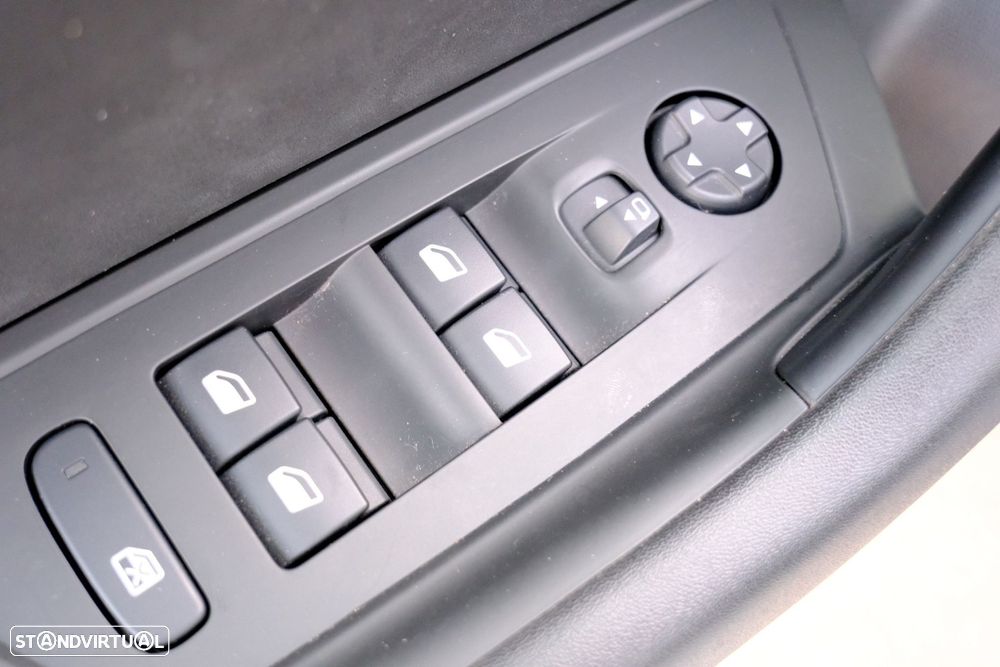 Peugeot 508 SW 1.6 Hybrid Allure e-EAT8 - 30