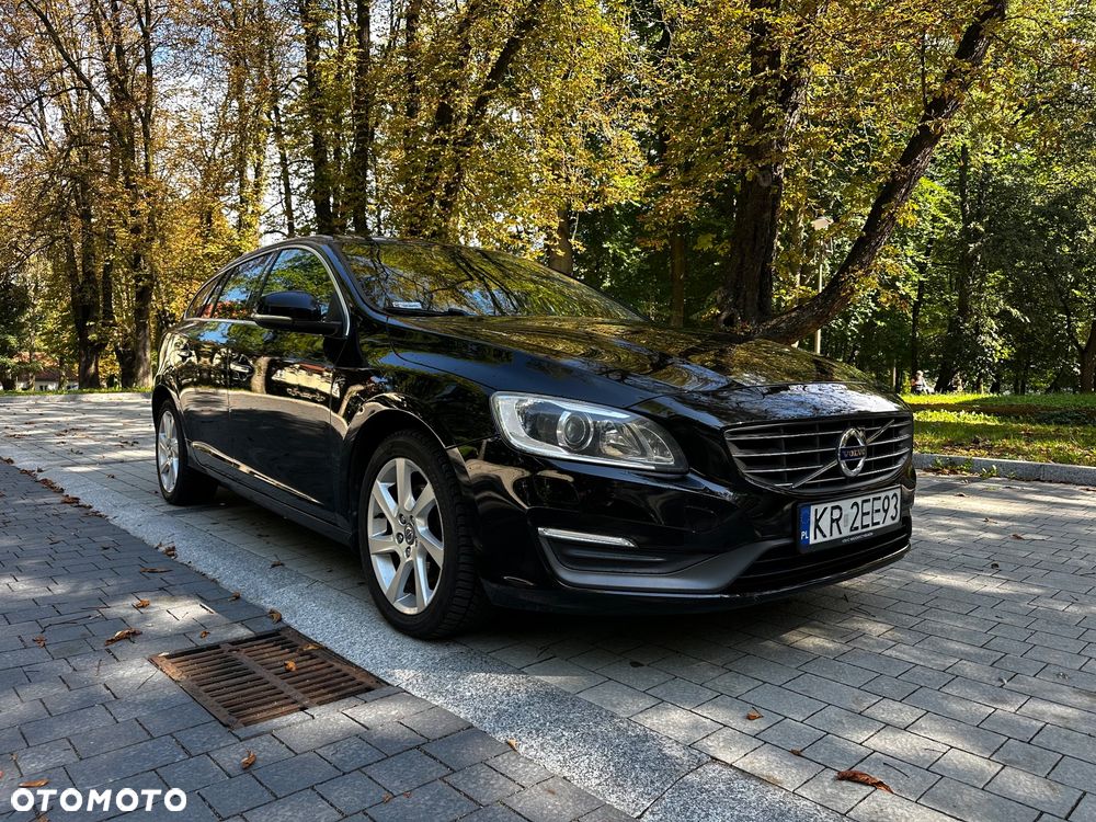 Volvo V60 D4 Momentum - 2