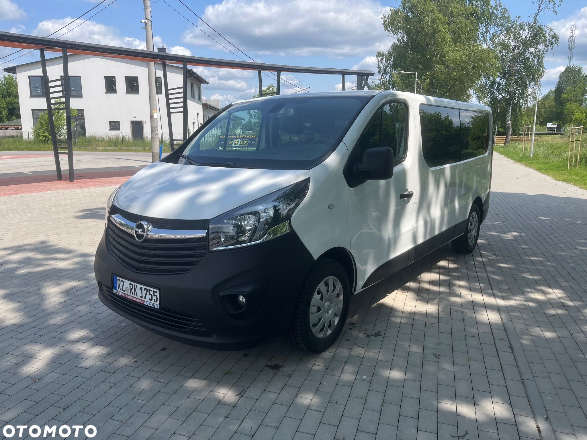 Opel Vivaro - 1