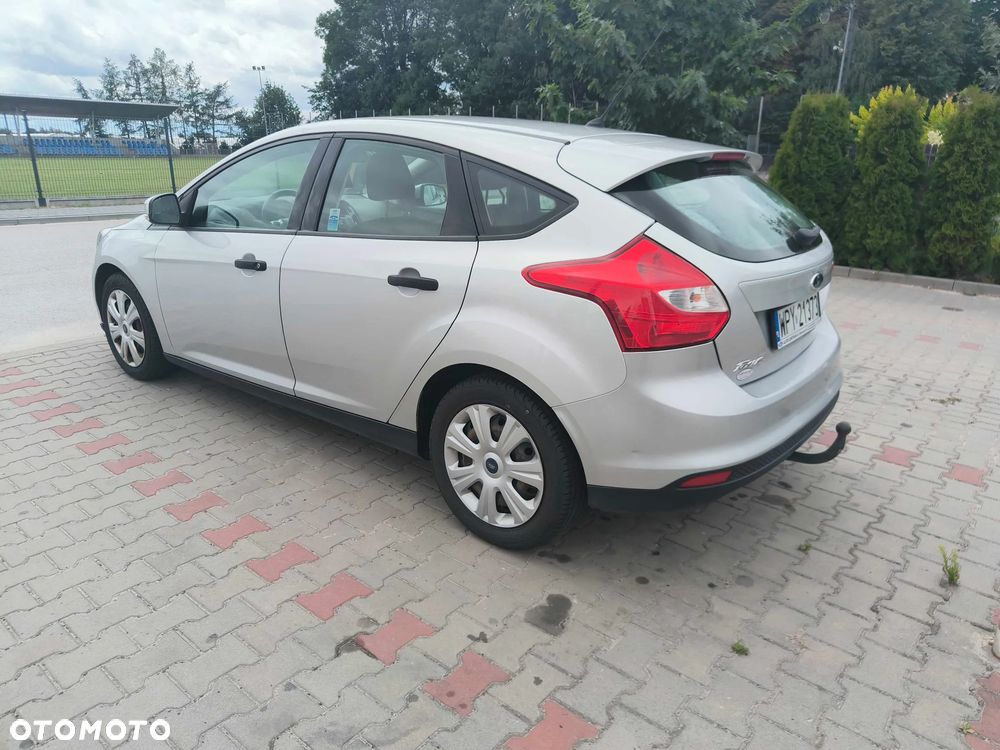 Ford Focus 1.6 Trend - 6