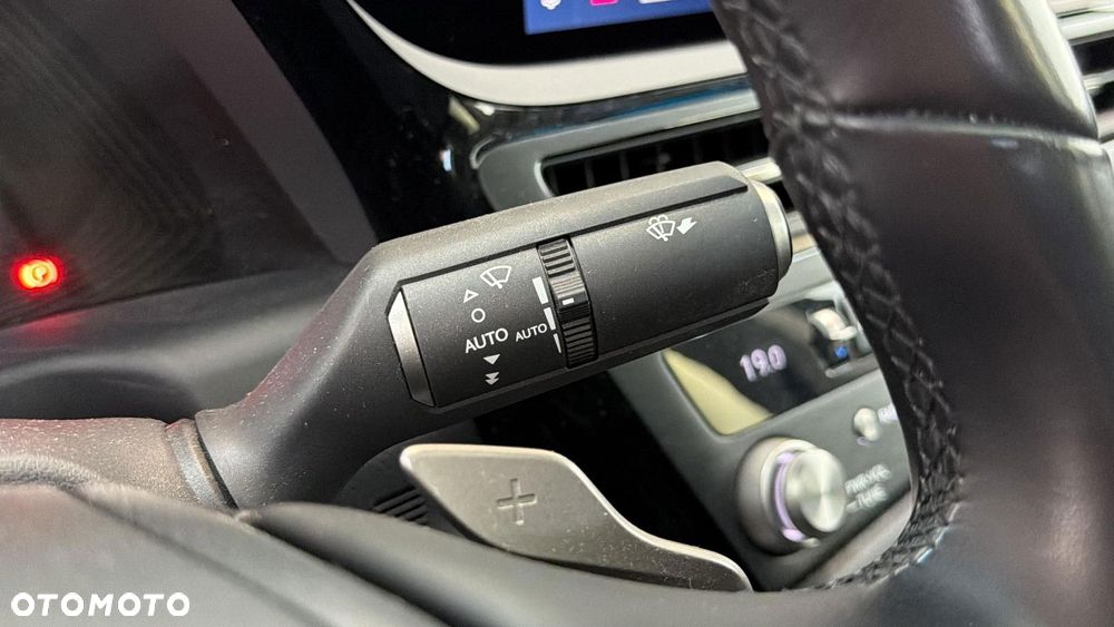 Lexus ES 300h Business Edition - 27