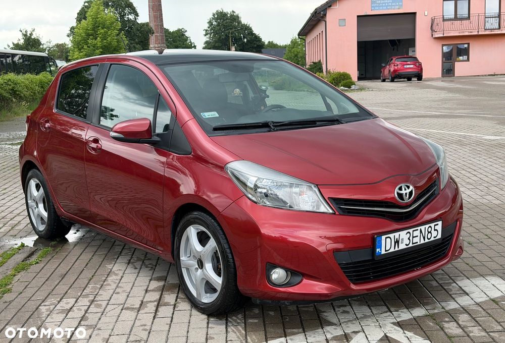Toyota Yaris 1.33 Premium - 8