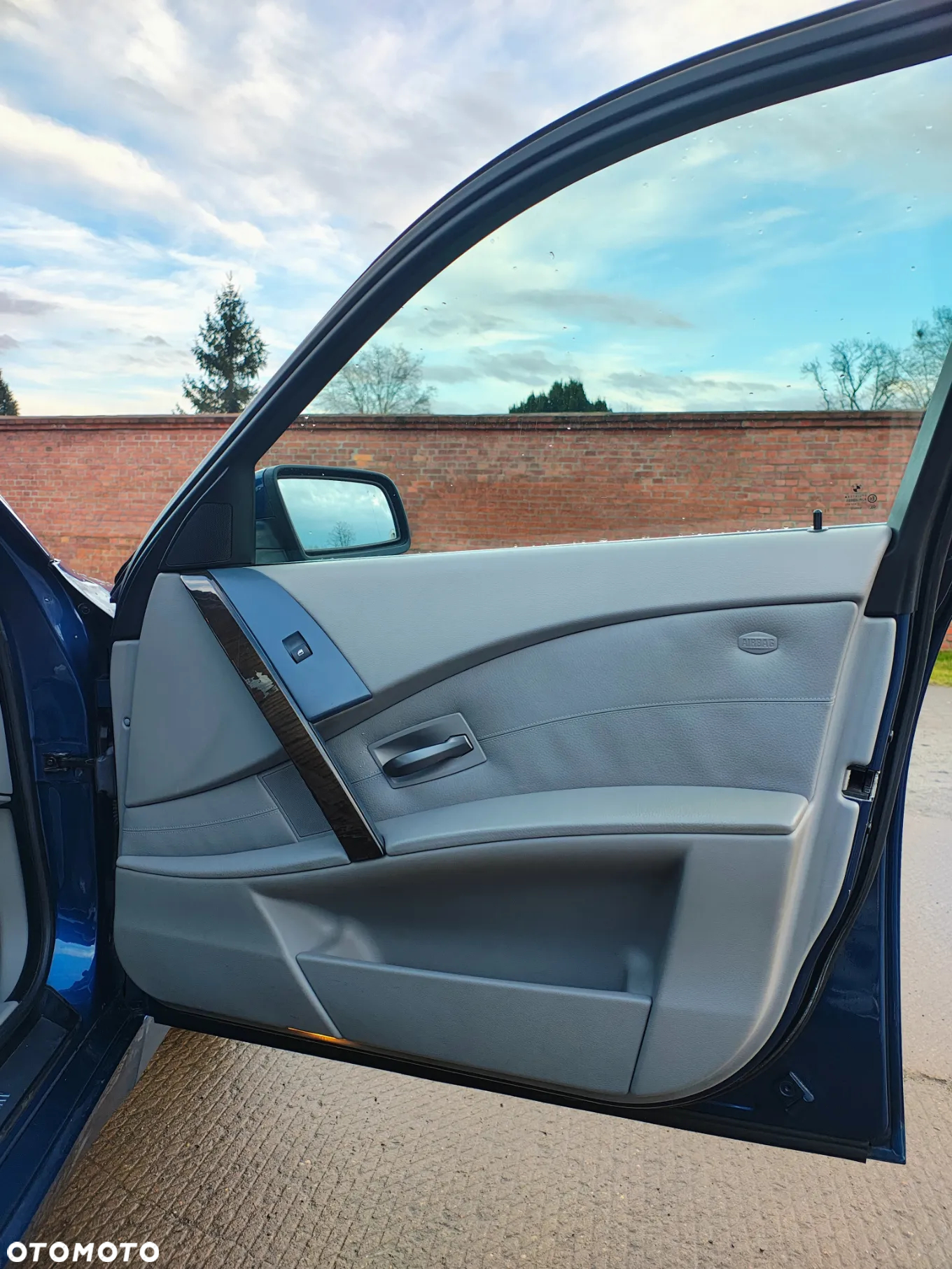 BMW Seria 5 525d Touring - 16
