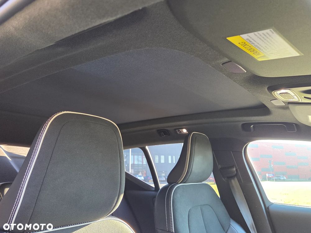 Volvo XC 40 T5 AWD R-Design - 16