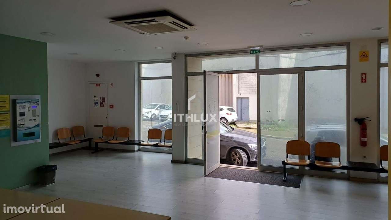 Loja no Centro Histórico de Leça da Palmeira – Excelente Oportunidade - Grande imagem: 2/8