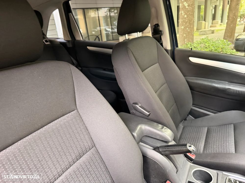 Mercedes-Benz B 180 CDi Autotronic - 18