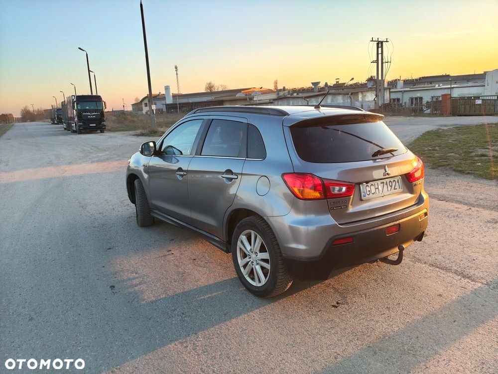 Mitsubishi ASX 1.8 DID Instyle NAVI 4WD AS&G - 2