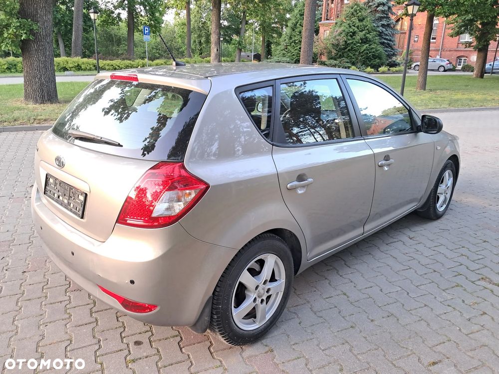 Kia Ceed 1.4 M - 7
