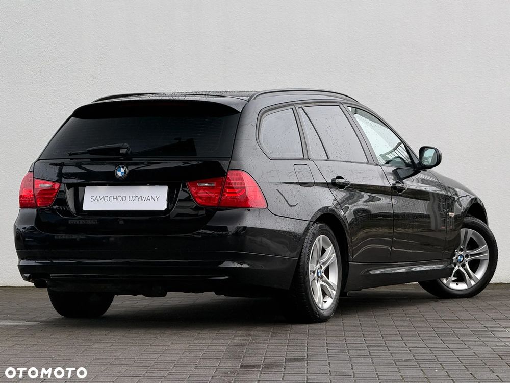 BMW Seria 3 318i Edition Lifestyle - 2