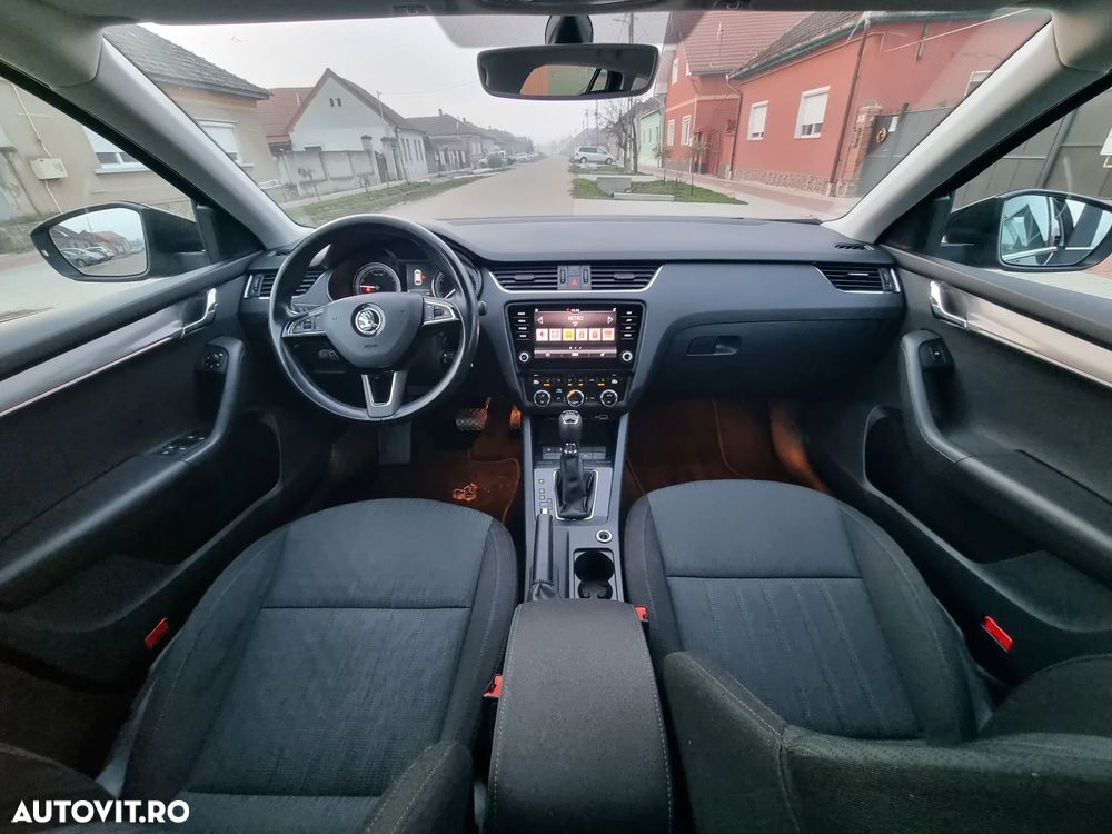 Skoda Octavia Combi Diesel 2.0 TDI DSG Style - 13