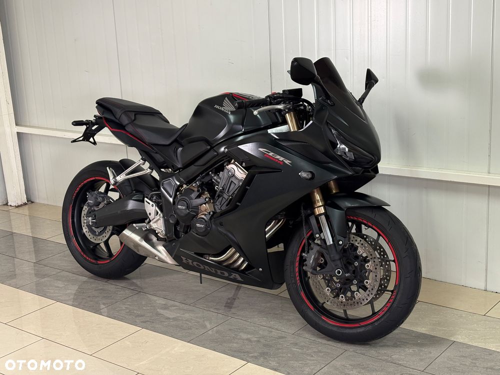 Honda CBR - 1