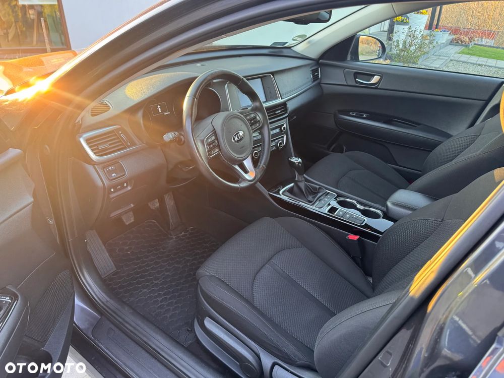 Kia Optima 1.7 CRDI L - 11