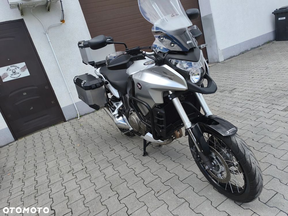 Honda VFR - 4