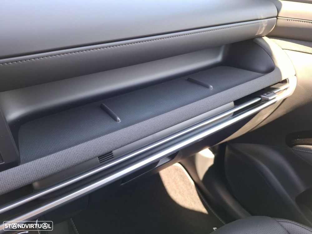 Hyundai Tucson 1.6 T-GDI HEV Vanguard - 23