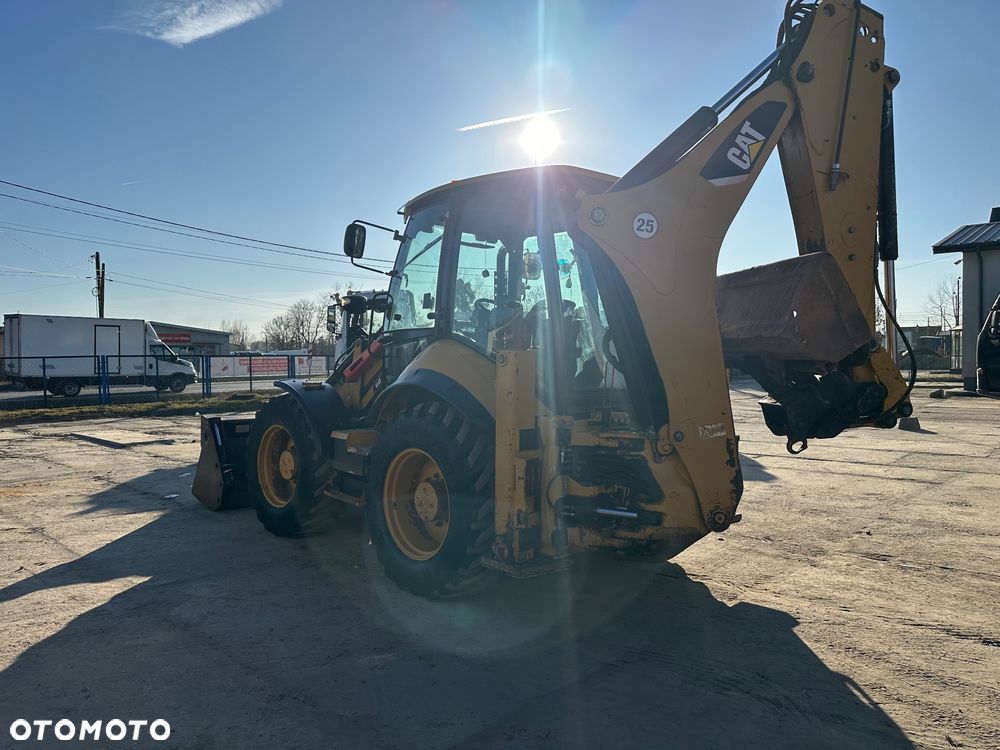 Caterpillar 444F - 8