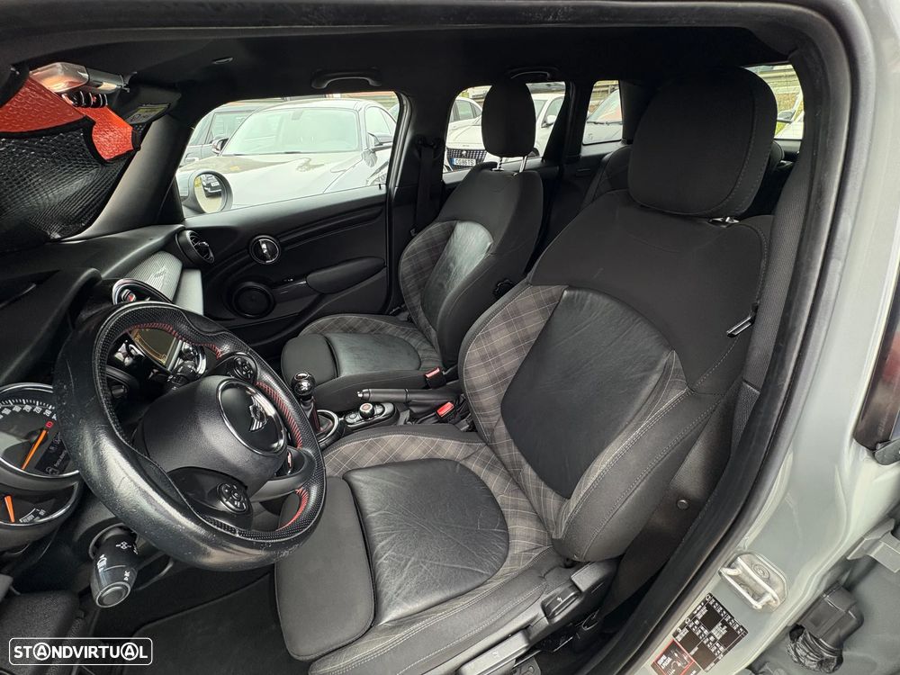 MINI 5 Portas Cooper D - 11