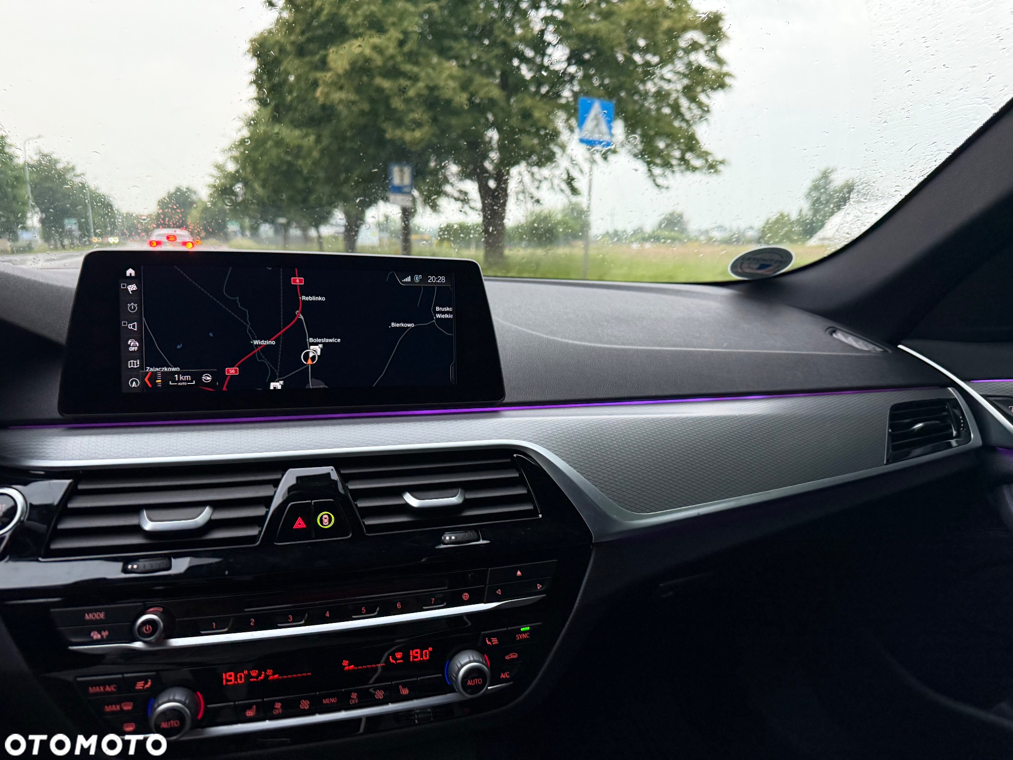 BMW Seria 5 520d M Sport - 16
