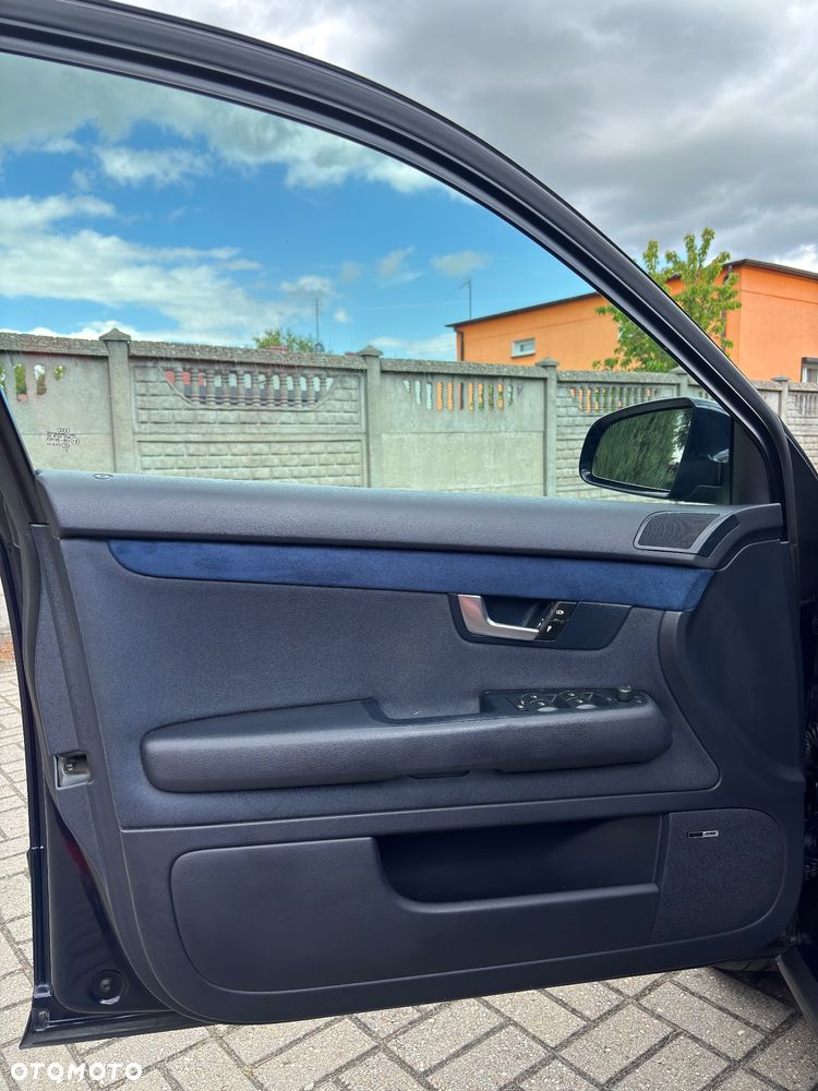 Audi A4 Avant 2.5 TDI - 13