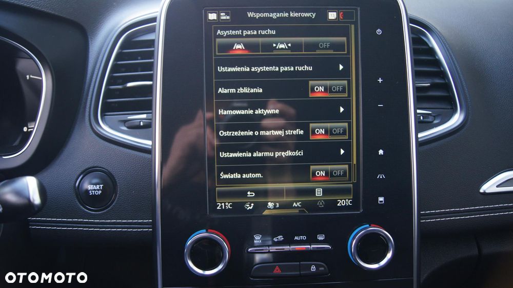 Renault Grand Scenic - 26