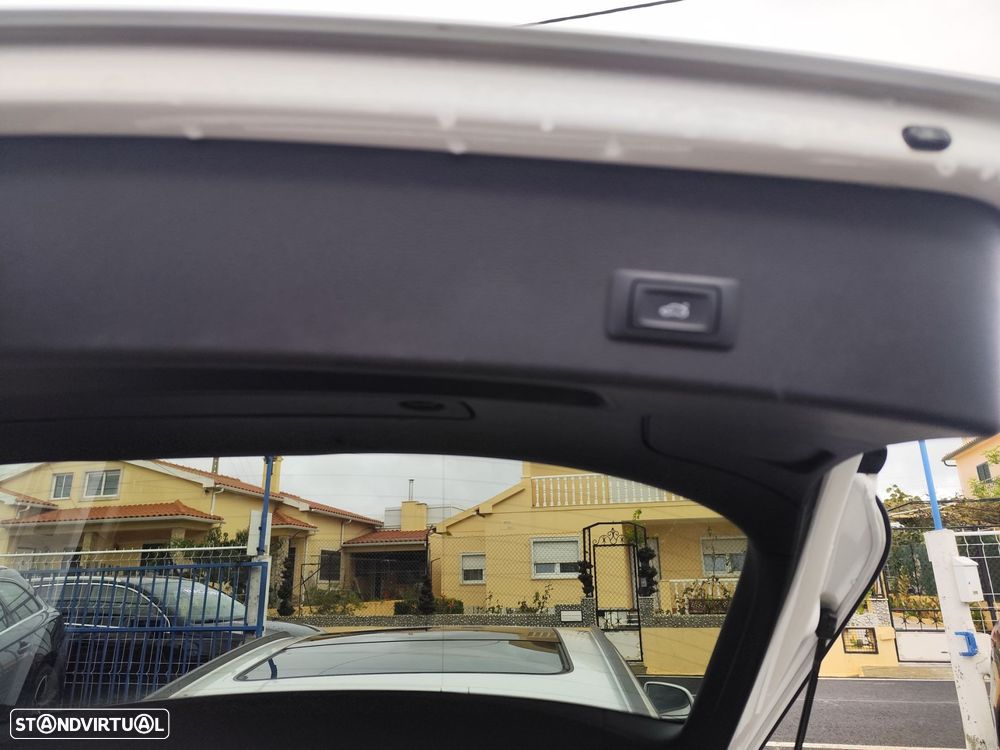 Audi A4 Avant 2.0 TDI Business Line Sport - 11