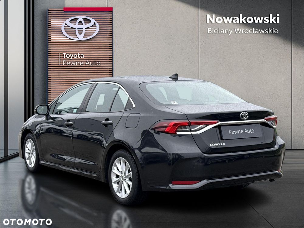 Toyota Corolla - 3