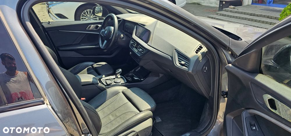 BMW Seria 1 118d Edition M Sport Shadow - 24